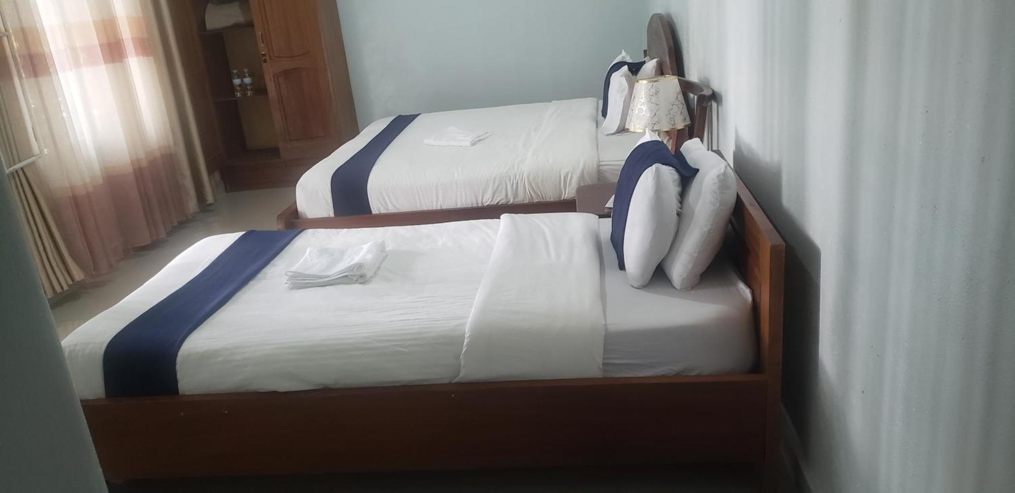 Ear Ken Barham Guesthouse Rwumba Room photo